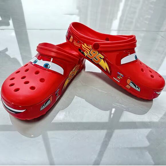 FLAWED NWT Crocs Lightning McQueen Shoes Slides Red Size 6 7 8 9 10 11 Disney - Picture 4 of 6